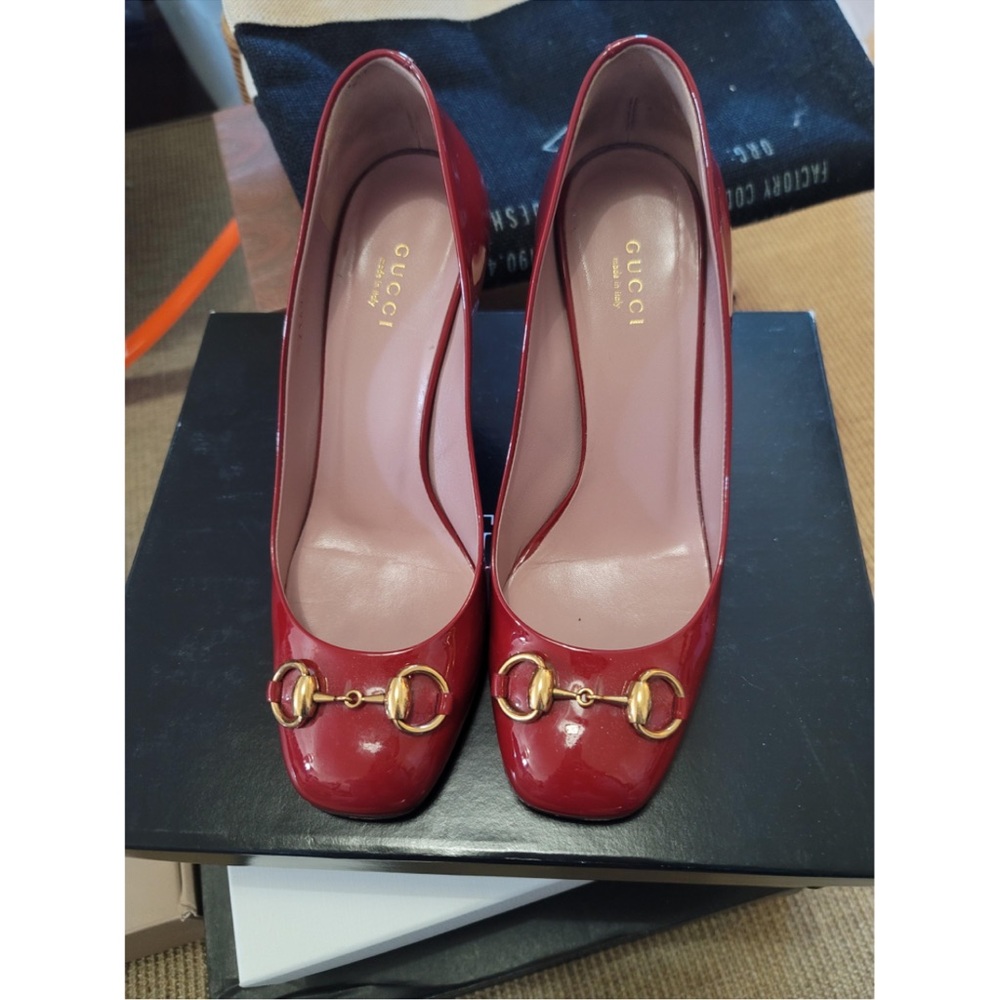 Red Patent leather vintage Gucci pumps EU 38